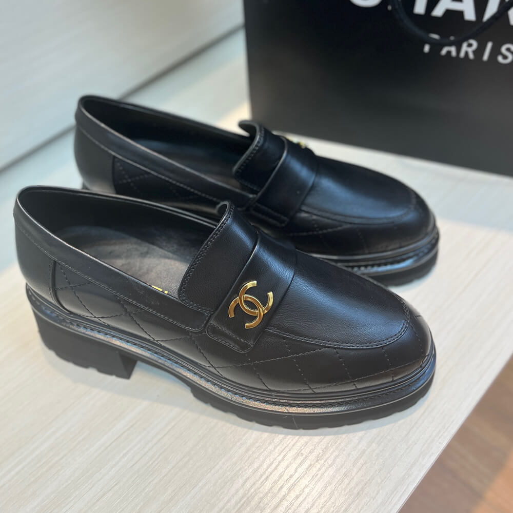 Ch**el Loafer