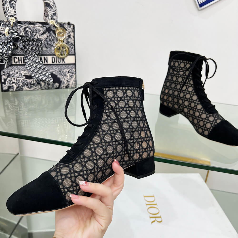 D10r Naughtily-D Heeled Ankle Boot