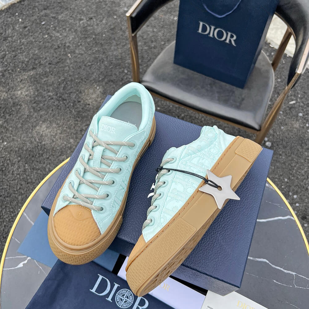 D10r B33 Sneaker