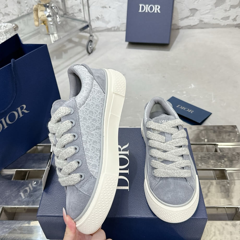 D10r B33 Sneaker