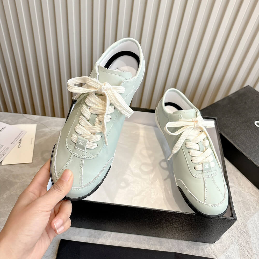 Ch**el Trainers