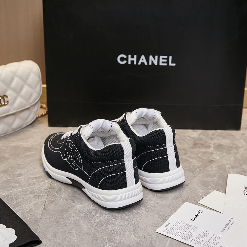 Ch**el Trainers
