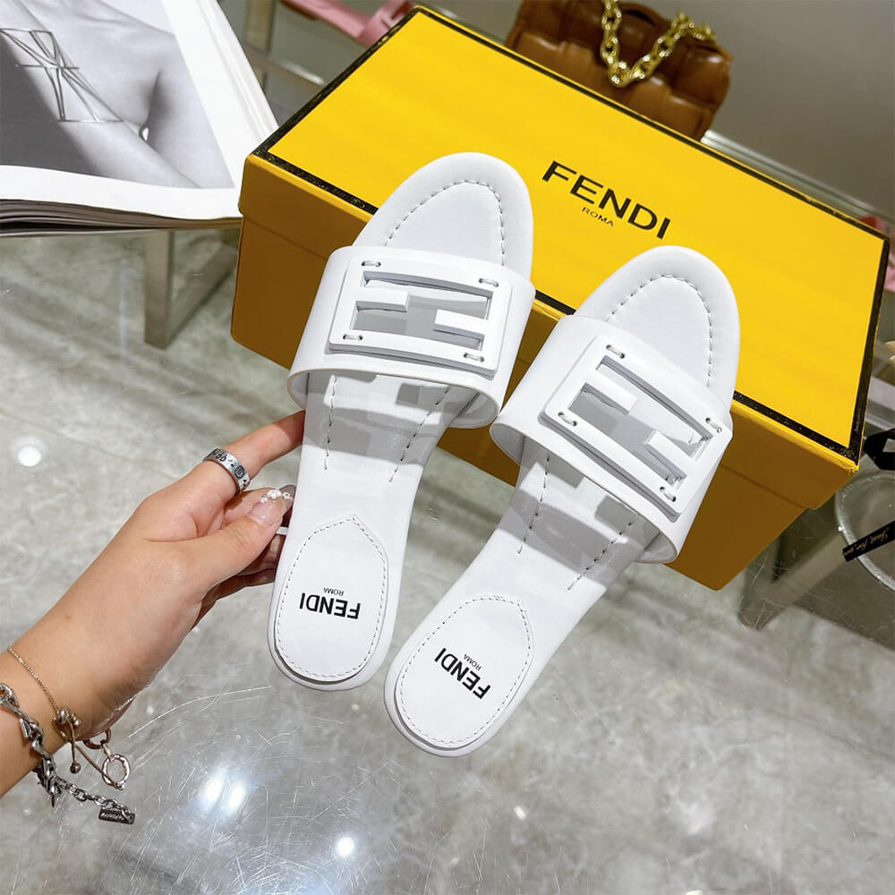 F**di Baguette Slides