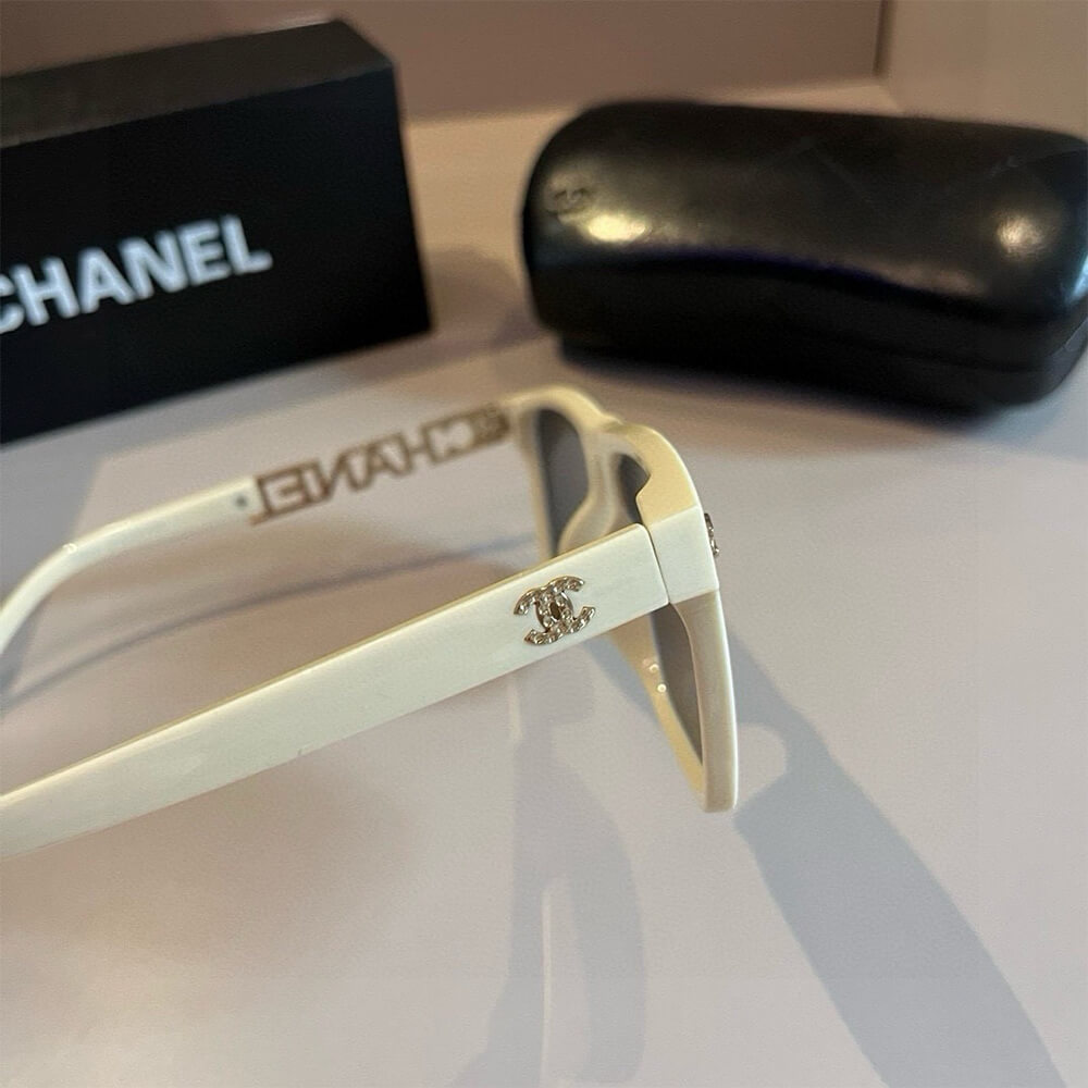 Ch**el SUNGLASSES
