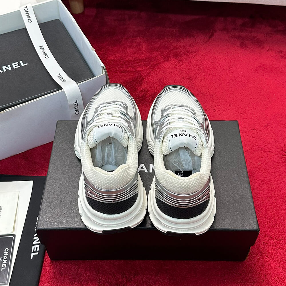 Ch**el Sneaker