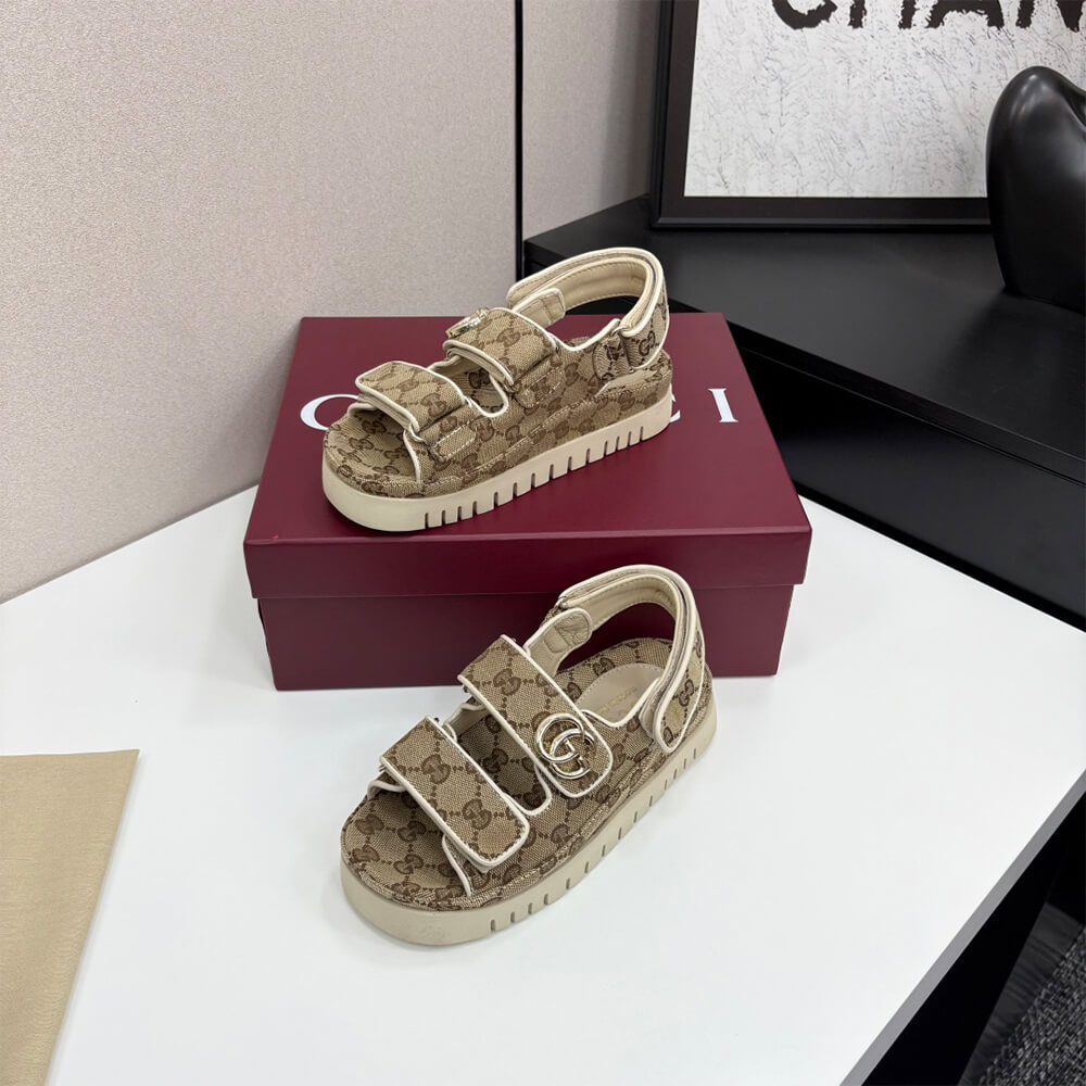Gvc*1 Women’s sandal with Double G