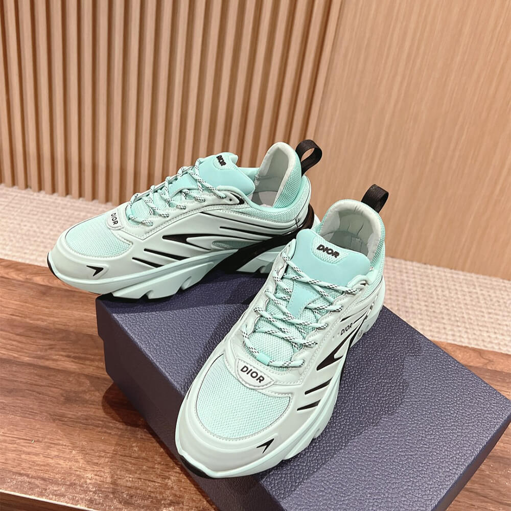 D10r B44 Blade Sneaker