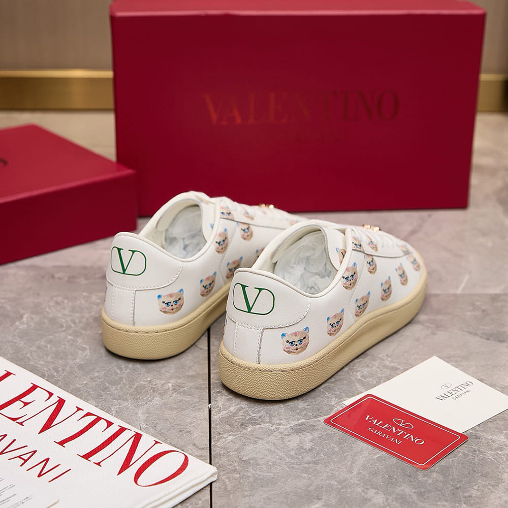 Va1e*ntin0 ROYCO Women’s ‘LE CHAT DE LA Ma1s0n’ Patterned Soft Calfskin Sneakers