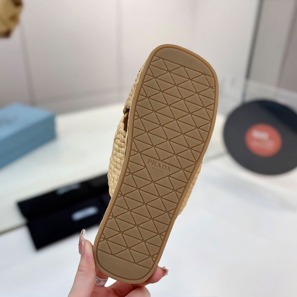 Pra*a Raffia crisscross slides