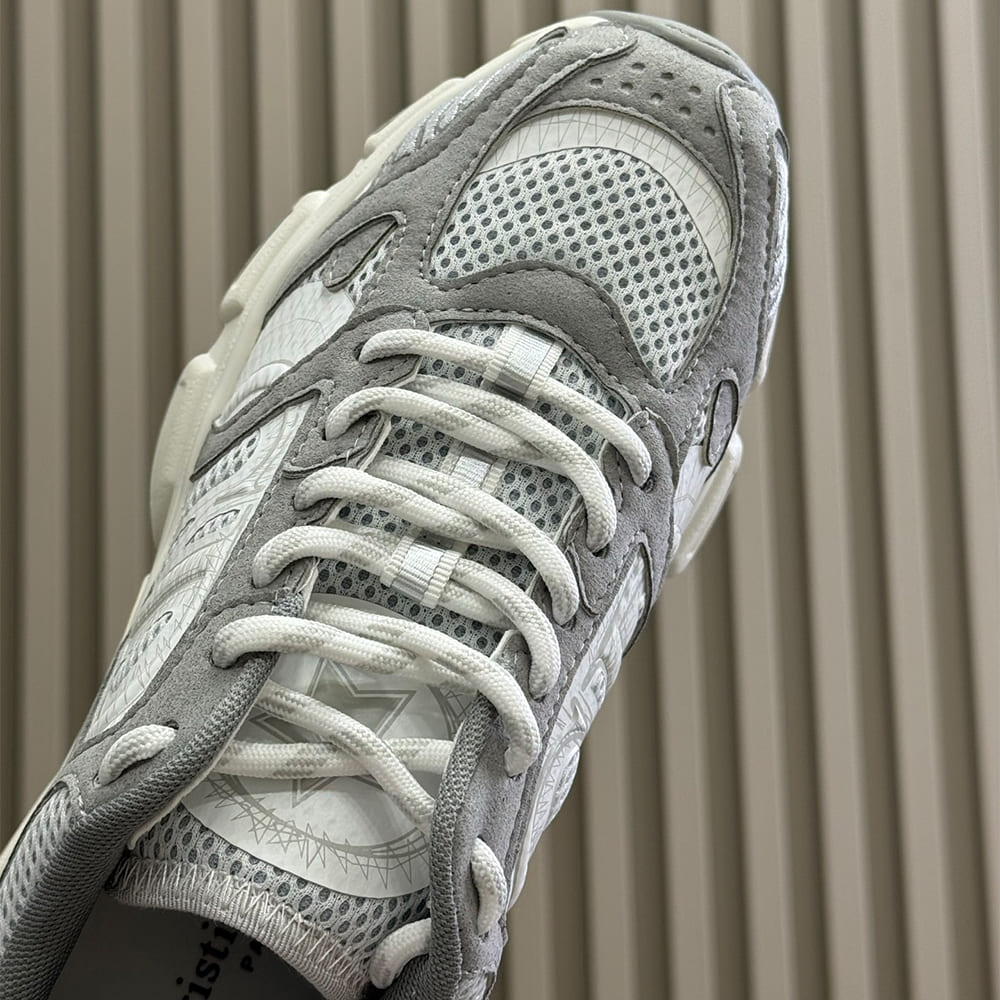 D10r Chrono Sneaker