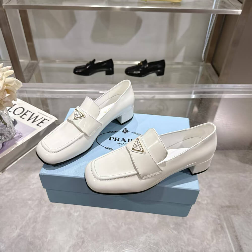 Pra*a loafers