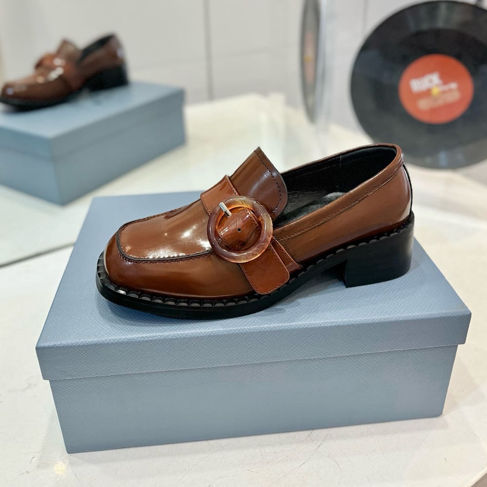 Pra*a loafers