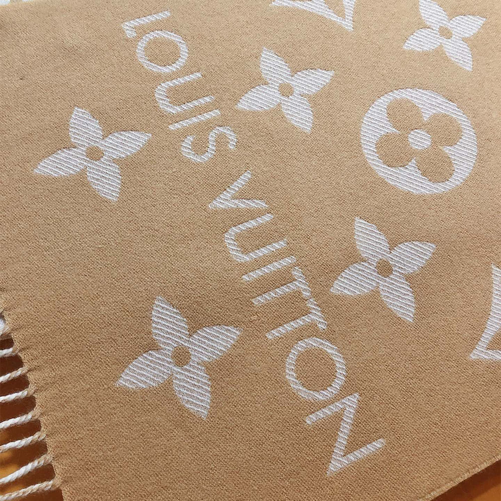 LV ESSENTIAL Scarf