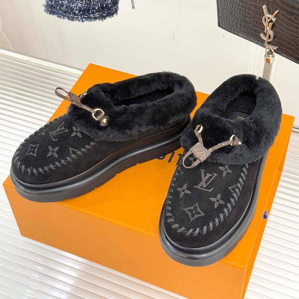 LV Ski Cortina Closed Mule