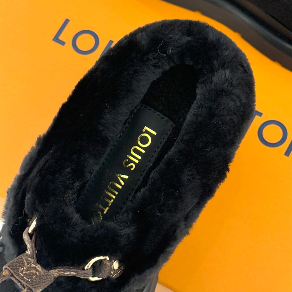 LV Ski Cortina Closed Mule