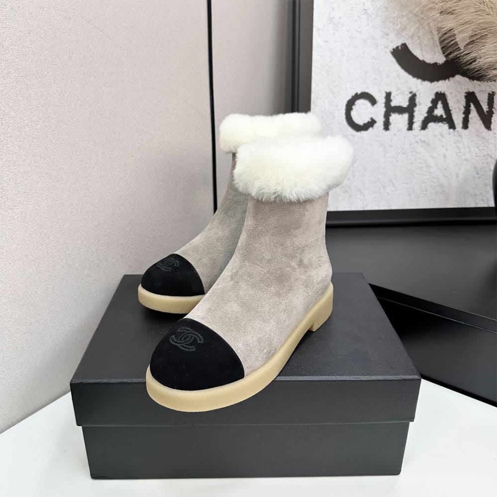 Ch**el Boots