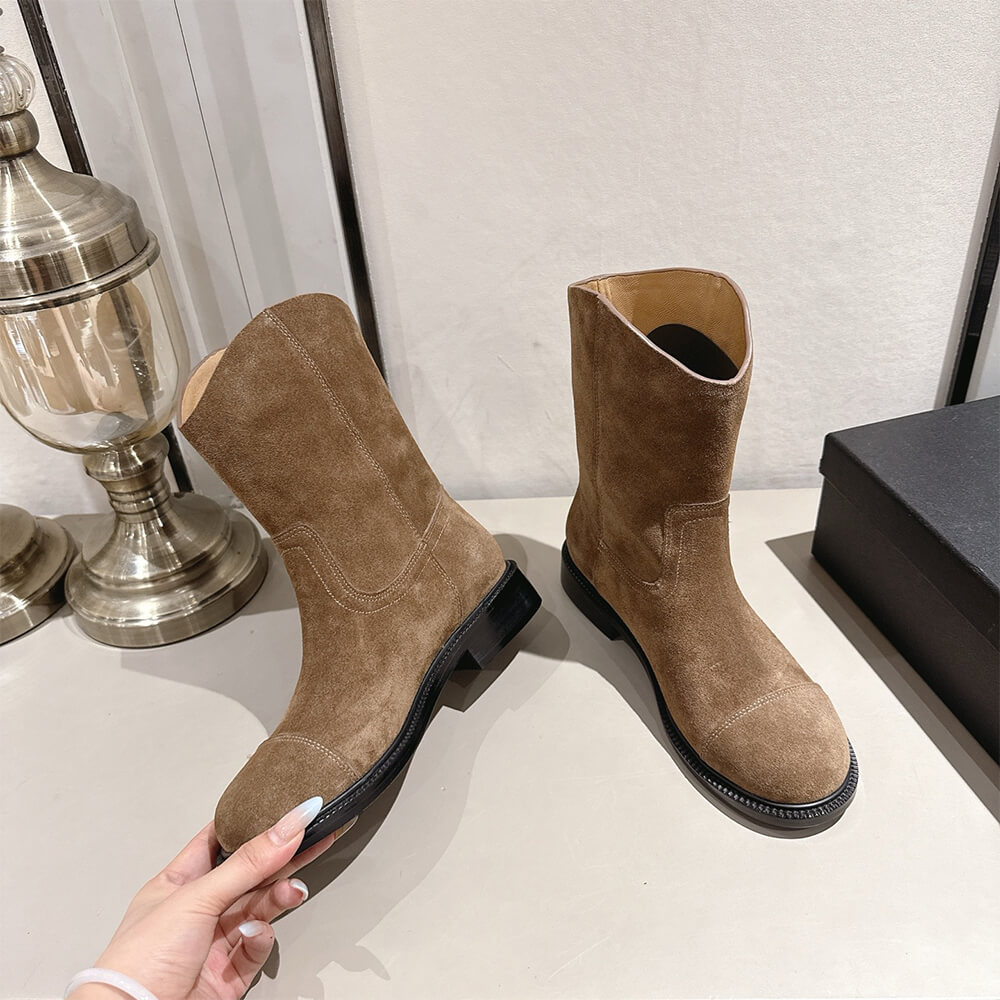 Ch**el Boots