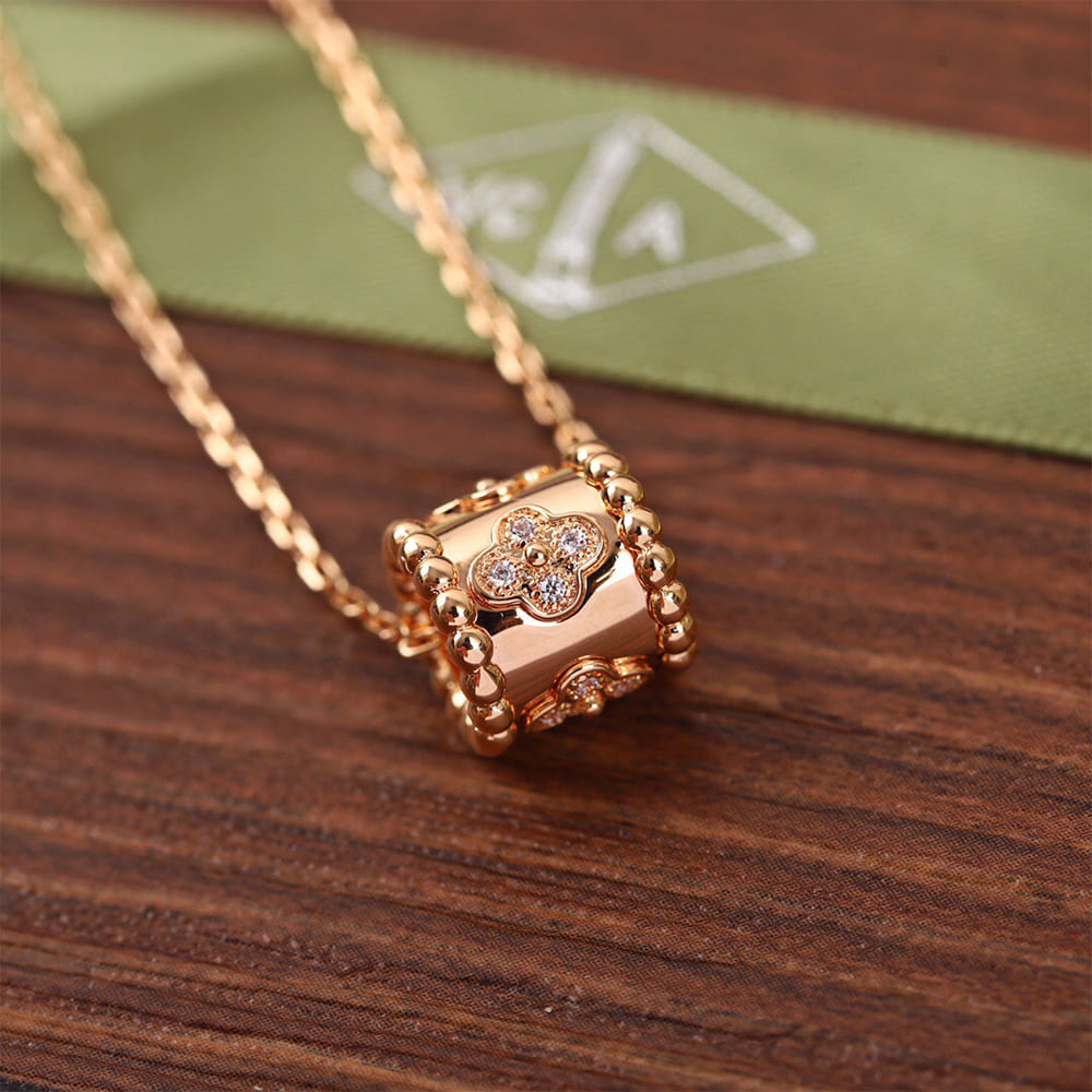 VCA necklace