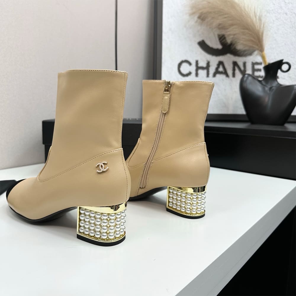 Ch**el Boots