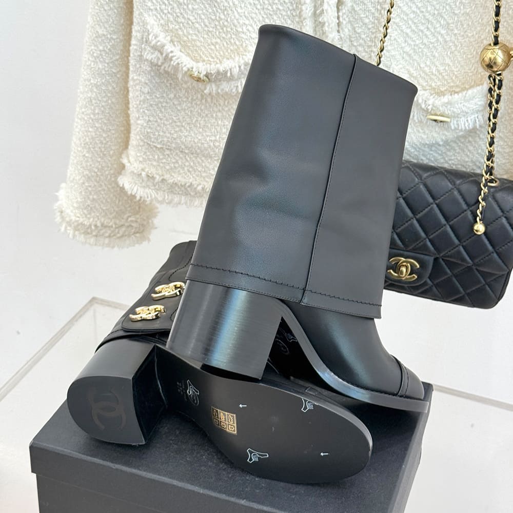 Ch**el Boots