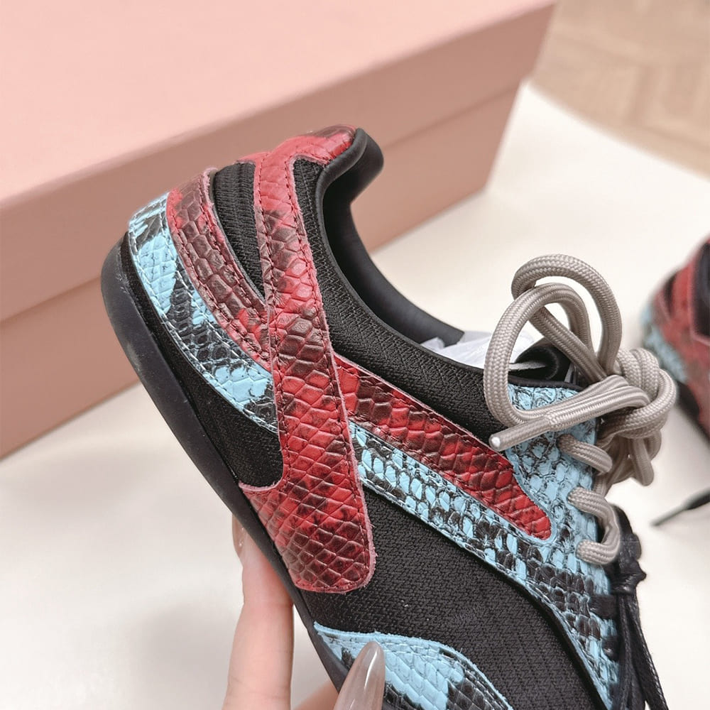M1um1u Gymnasium Technical Sneaker