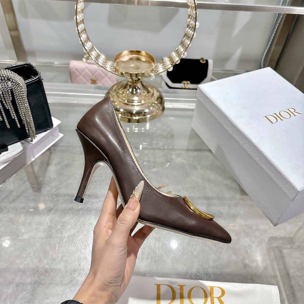 D10r Initials Pump