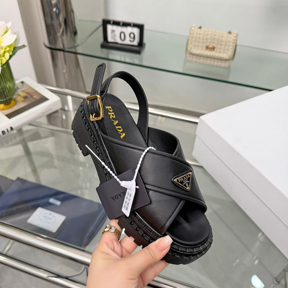 Pra*a Leather sandals (EU SIZE 35-42)