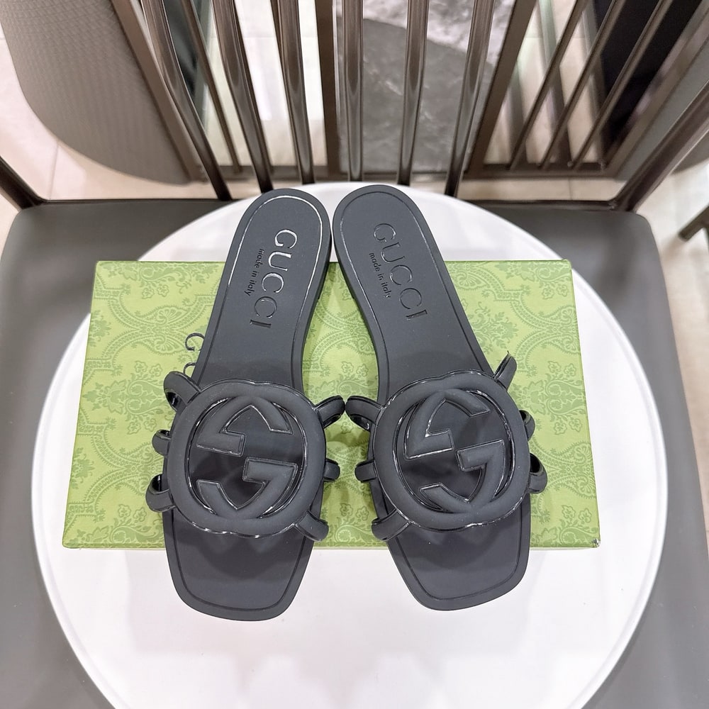 Gvc*1 Women’s Interlocking G slide sandal(EU SIZE 35-42)