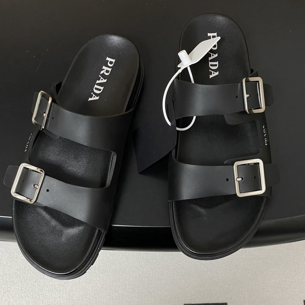 Pra*a Rubber slides (EU SIZE 35-41)