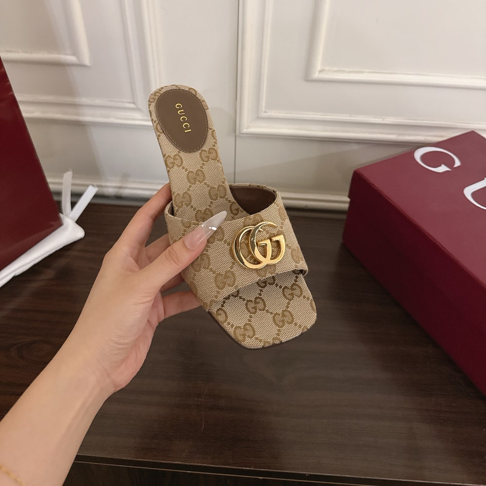 Gvc*1 Women’s slide sandal with Double G(EU SIZE 35-42)