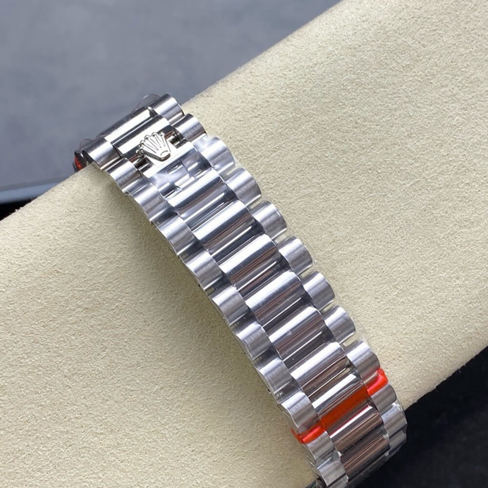 R01ex Day-Date 36