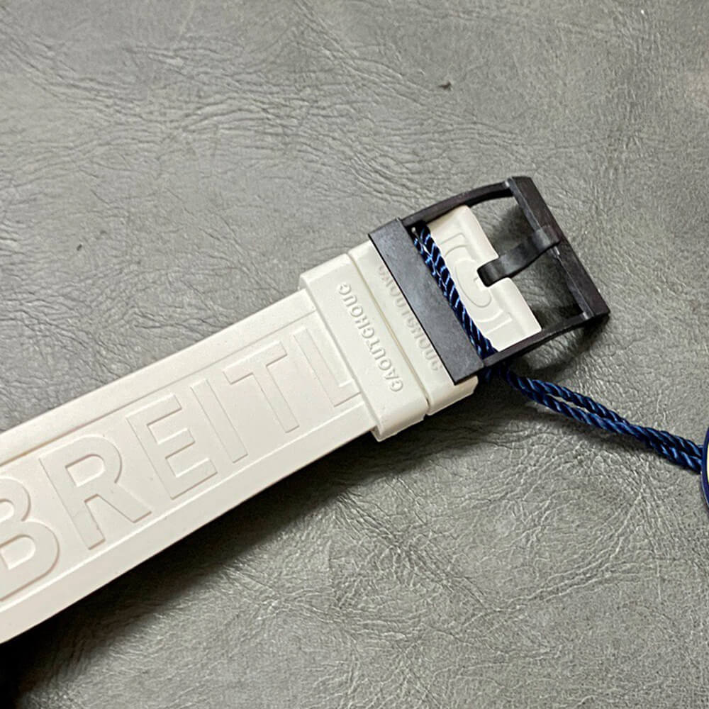 Breitling Endurance Pro 44