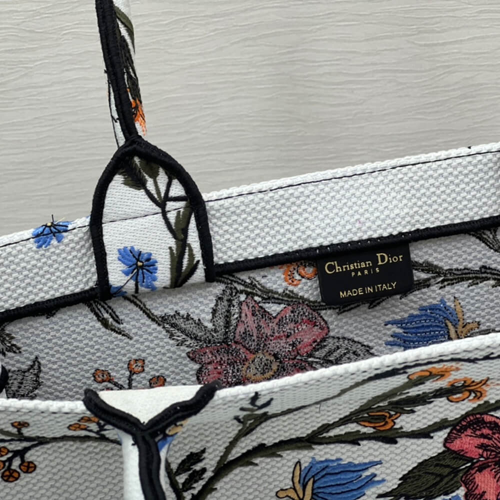 LARGE D10r BOOK TOTE