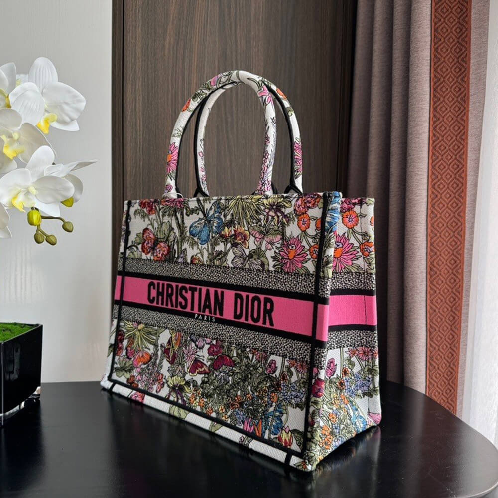 Medium D10r Book Tote