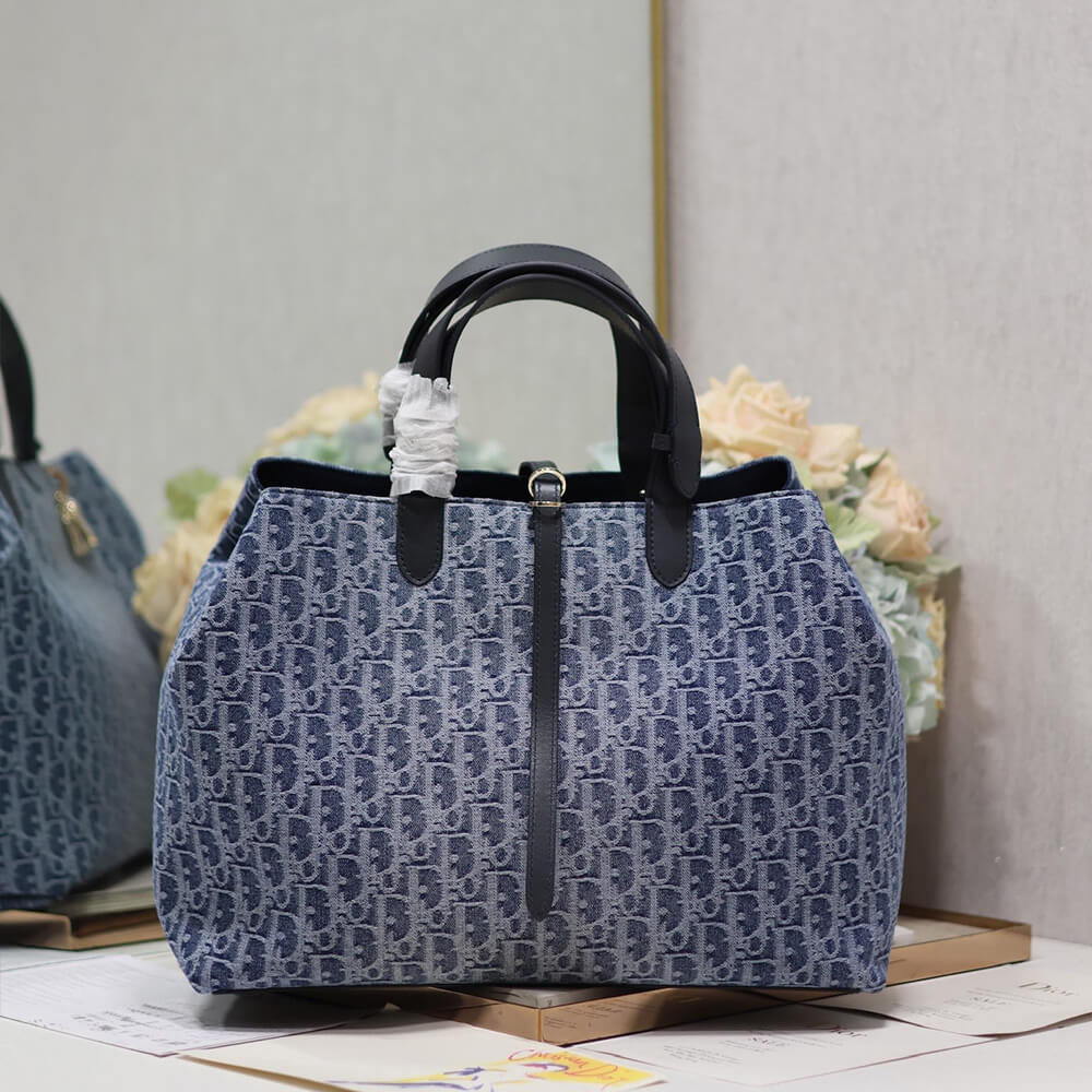 Large D10r Toujours Bag