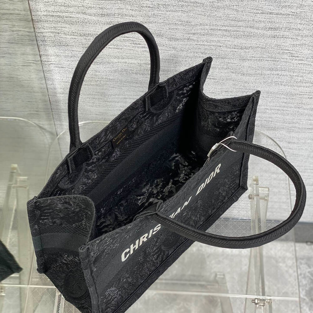 Medium D10r Book Tote