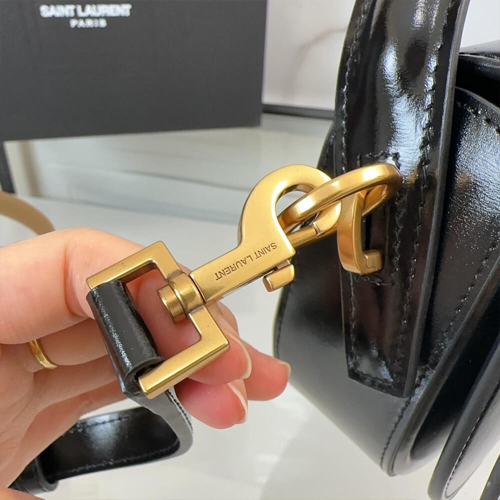 Y51 MINI VOLTAIRE IN BOX Sa1nt Lau*nt