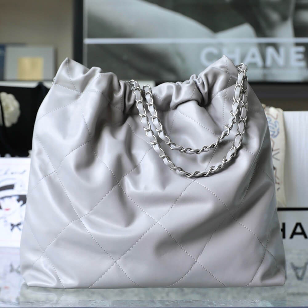 Ch**el 22 HANDBAG(high-end grade)