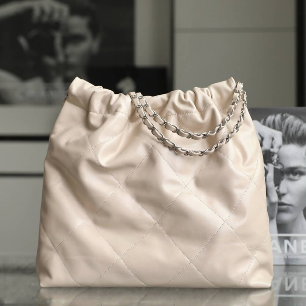 Ch**el 22 HANDBAG(high-end grade)