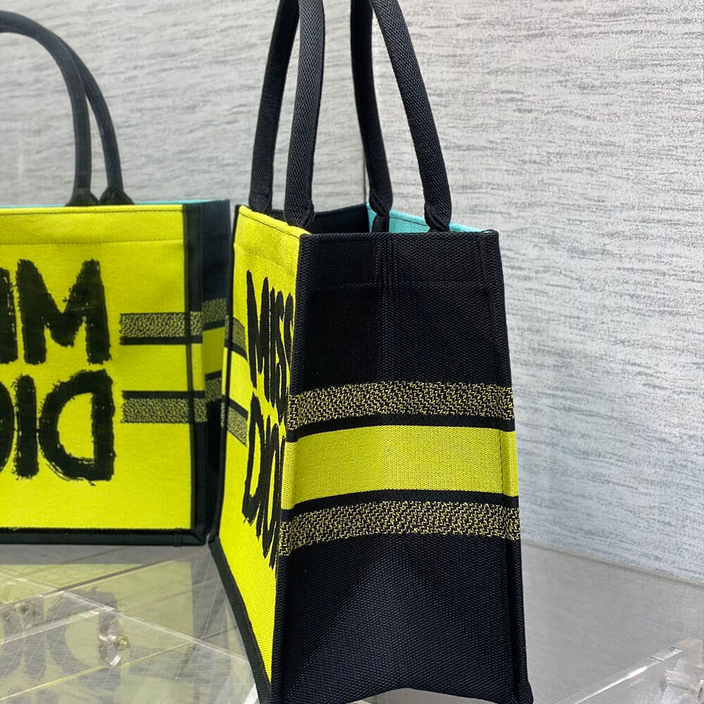 Medium D10r Book Tote