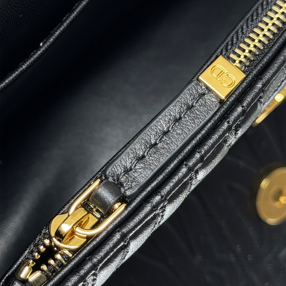 Miss D10r Flap Bag