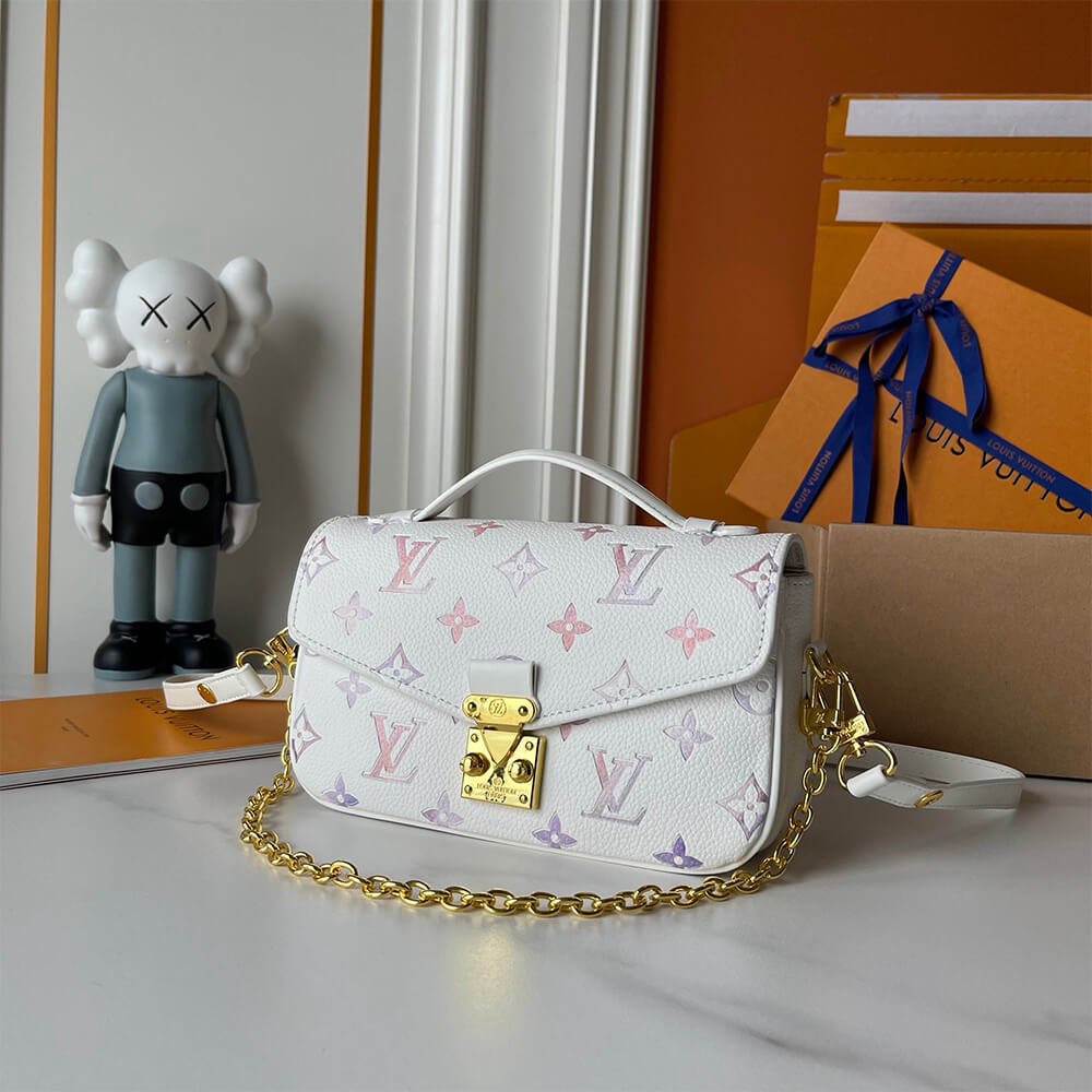 LV Pochette Mè°·tis East West