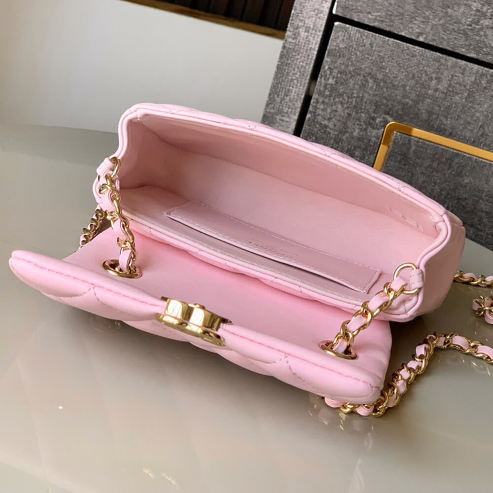 Ch**el Clutch with Chain(HIGH-END GRADE)