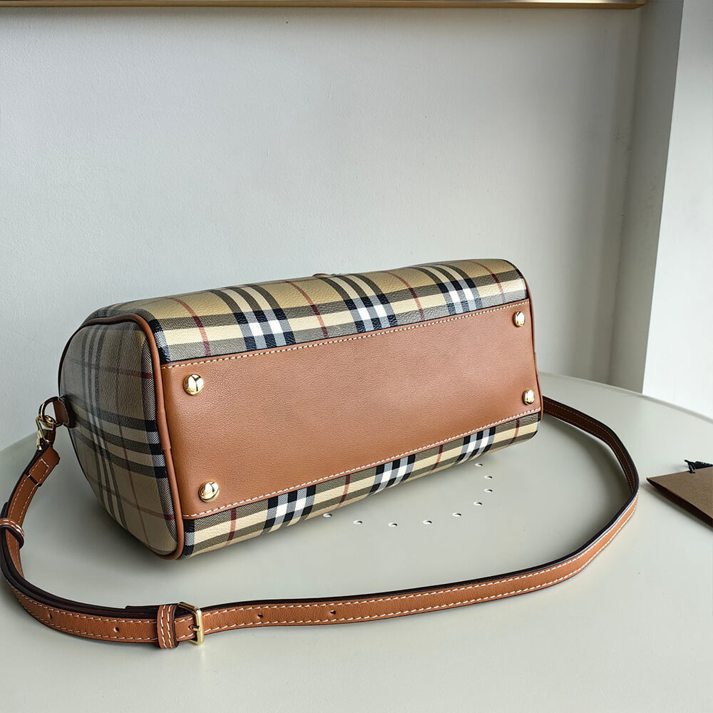 Bv*b*rry Medium Check Bowling Bag
