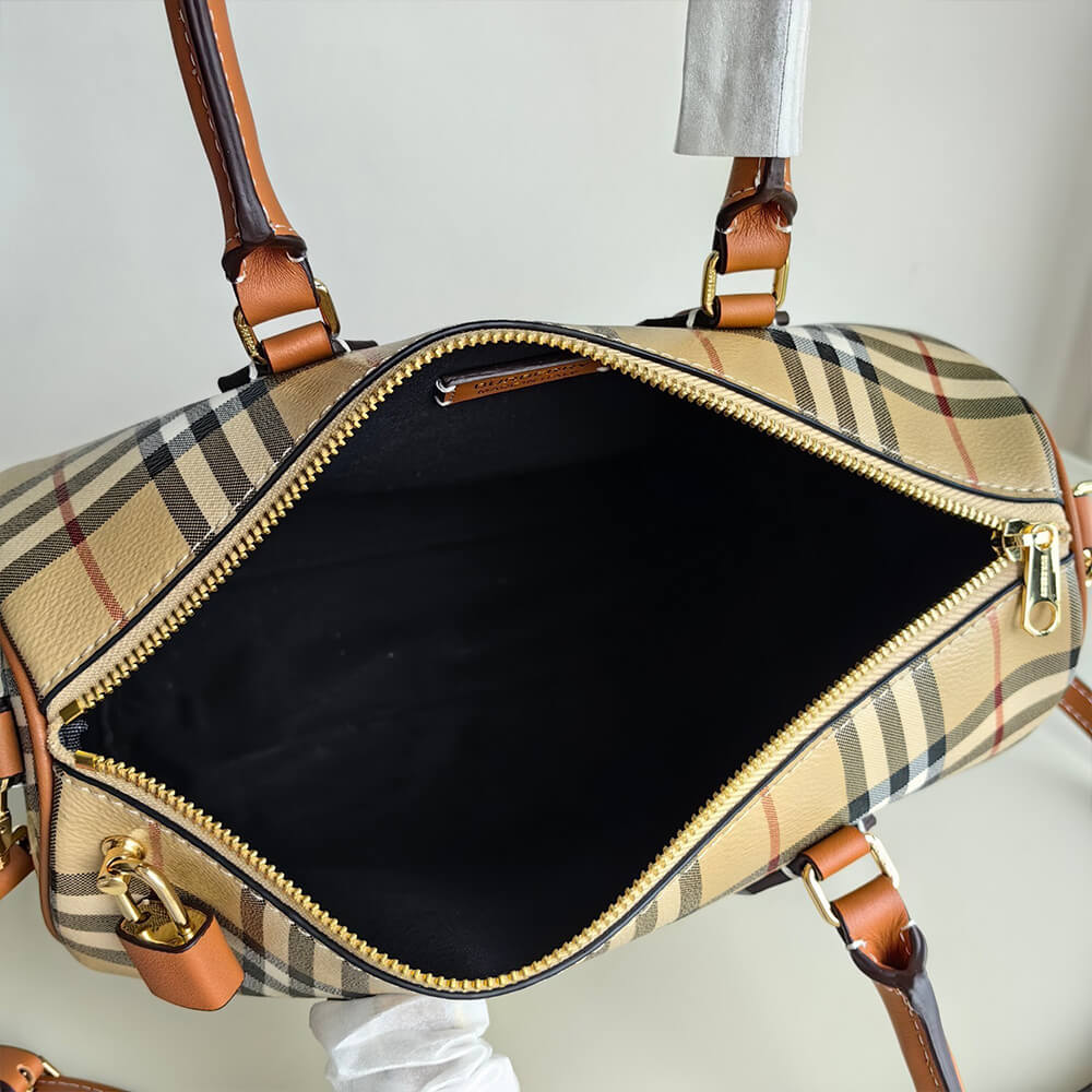 Bv*b*rry Medium Check Bowling Bag