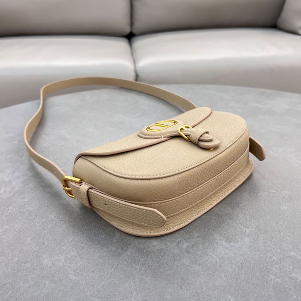 D10r Bobby East-West Bag
