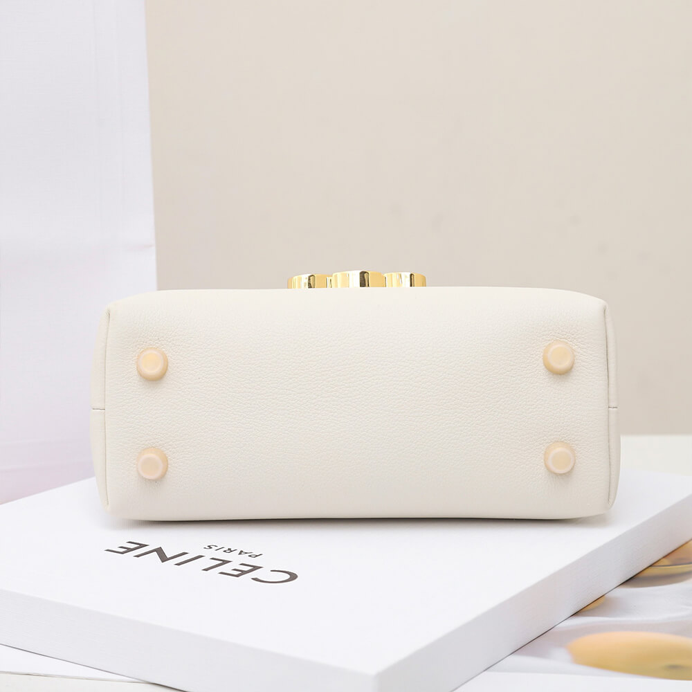 Ce1i*e TEEN NINO BAG IN TRIOMPHE CANVAS(HIGH-END GRADE)