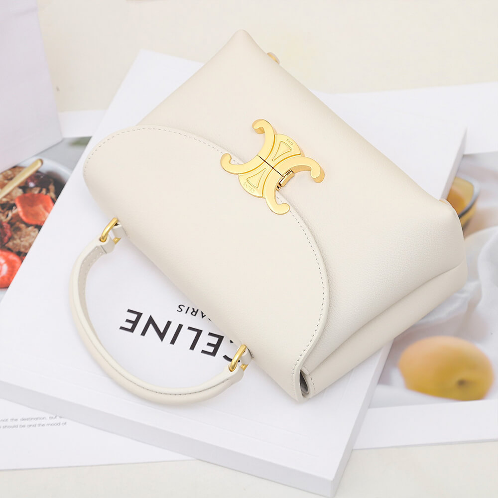 Ce1i*e TEEN NINO BAG IN TRIOMPHE CANVAS(HIGH-END GRADE)