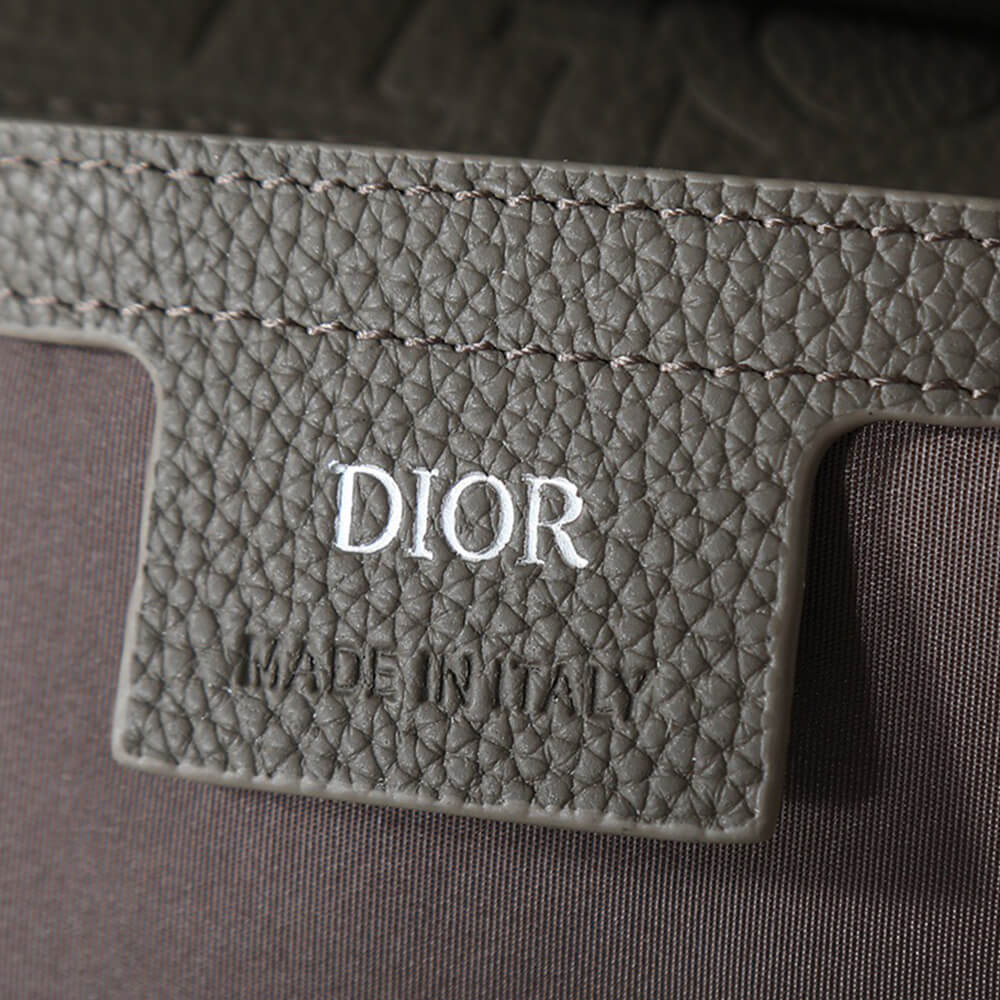 D10r Small Saddle Messenger Bag with Flap