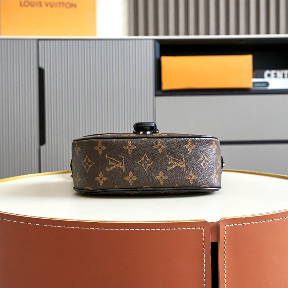LV Montsouris Messenger PM